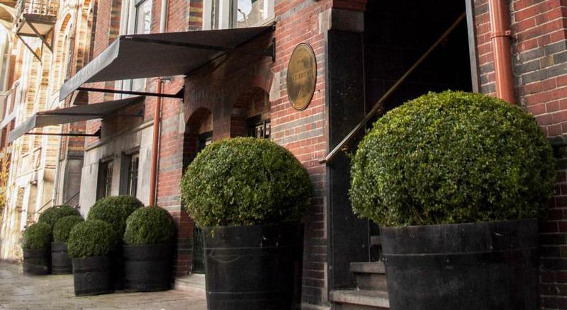 Max Brown Hotel Museum Square, Part Of Sircle Collection Amsterdam Exterior photo